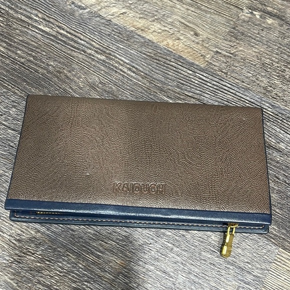 Wallet - Picture 1 of 5